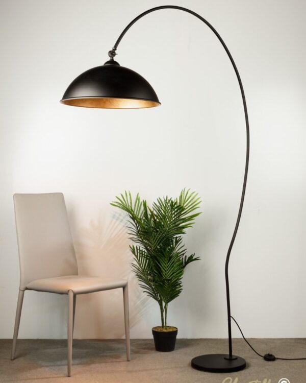 Matt black curved floor lamp