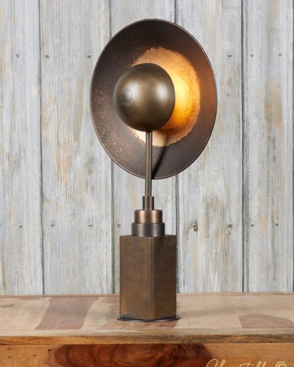 Table light dish with monk cap in a brass finish - 073168