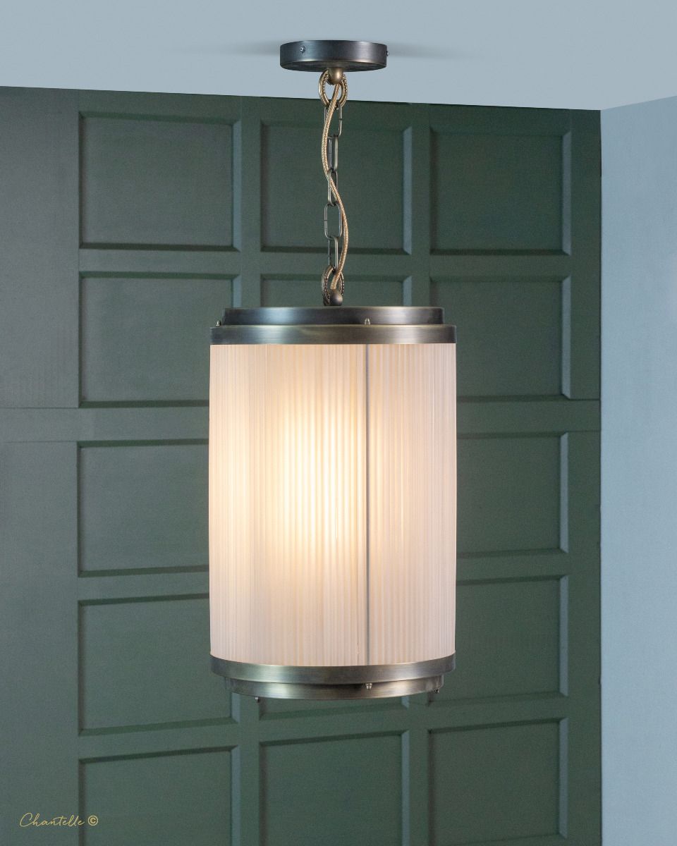 large frosted reeded pendant