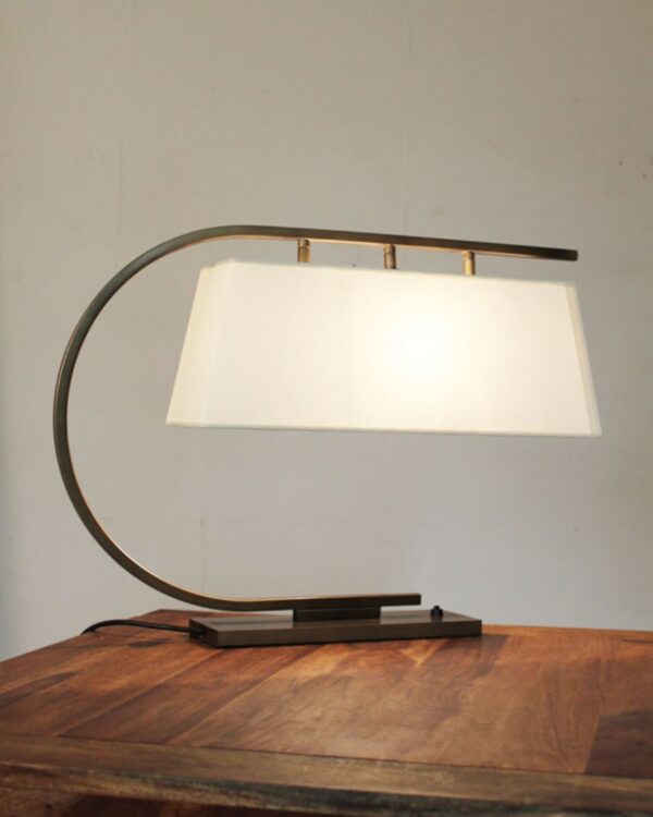 Hangman style table lamp with fabric shade - 040301