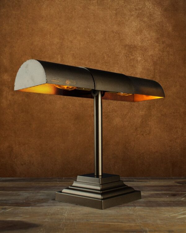 Industrial brass bankers table lamp with antique finish - 071639