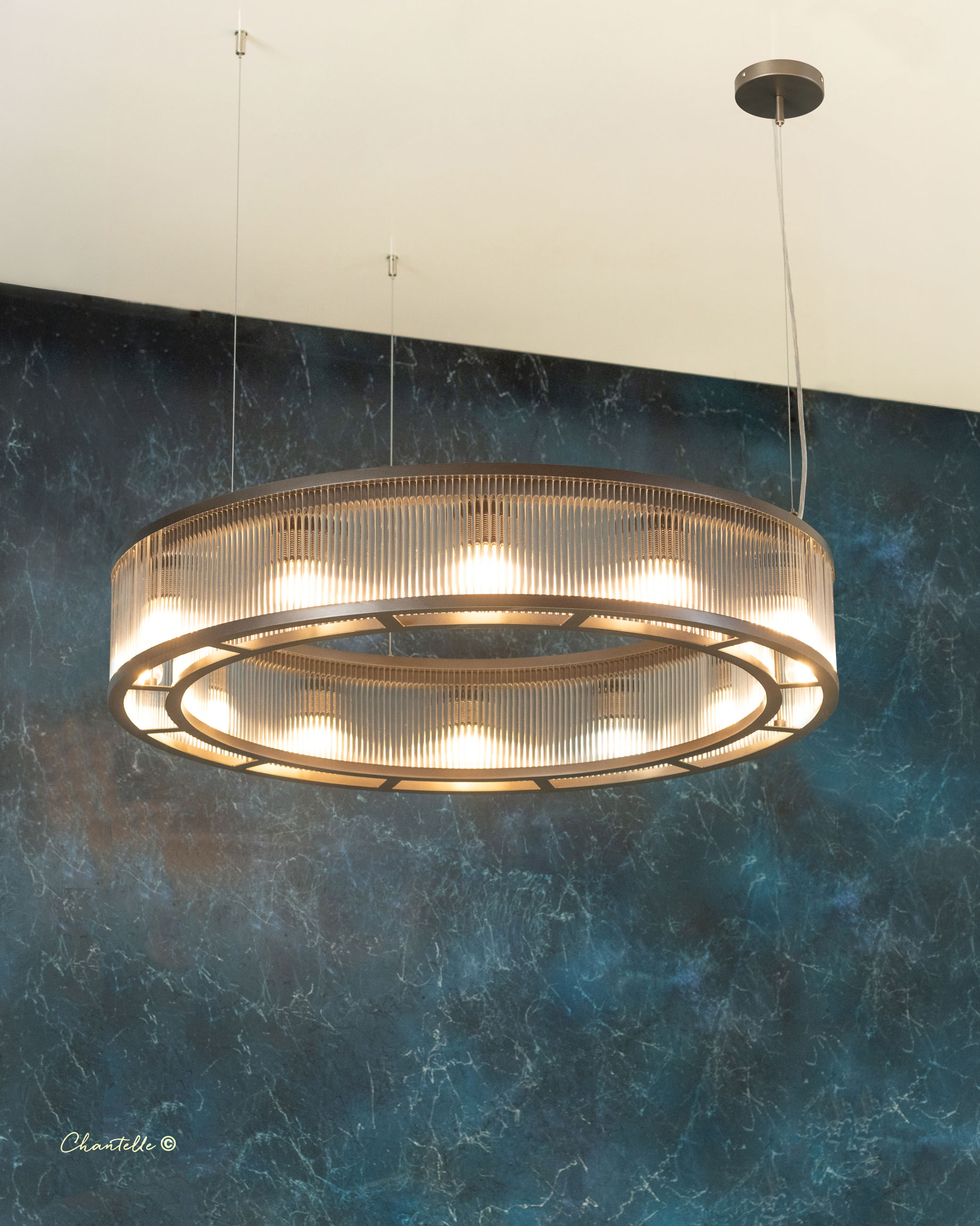 Acrylic rod ring pendant in pewter finish - 078298